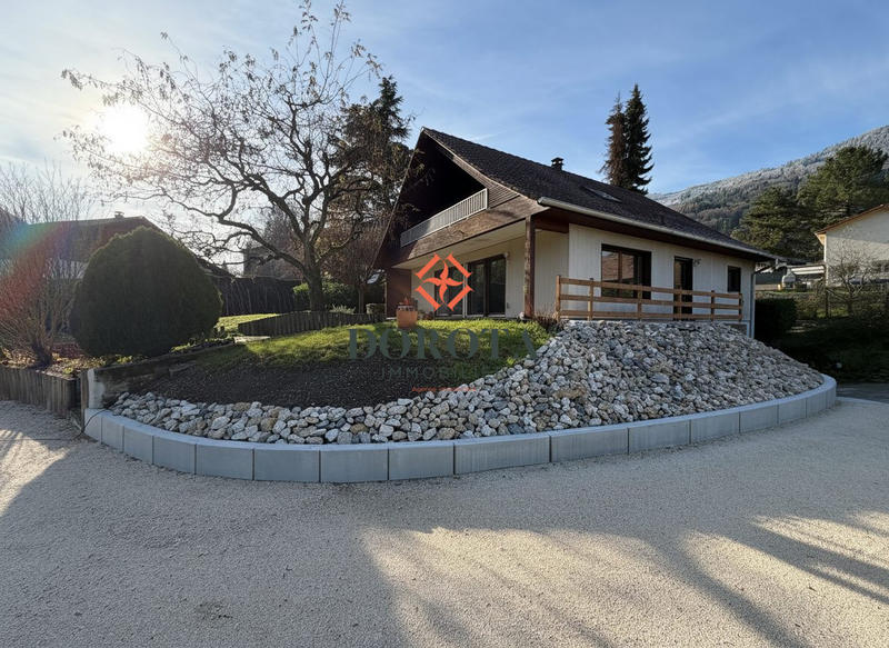 Maison - 156 m² - 6 pièces