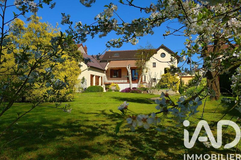 Maison - 178 m² - 9 pièces