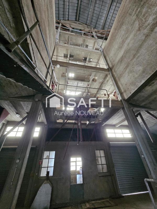 Local commercial - 2 000 m² - 3 pièces