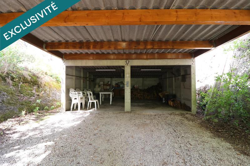 Maison - 220 m² - 10 pièces