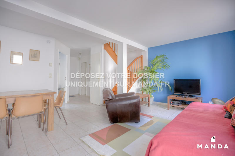 Chambre - 9 m² - 4 pièces