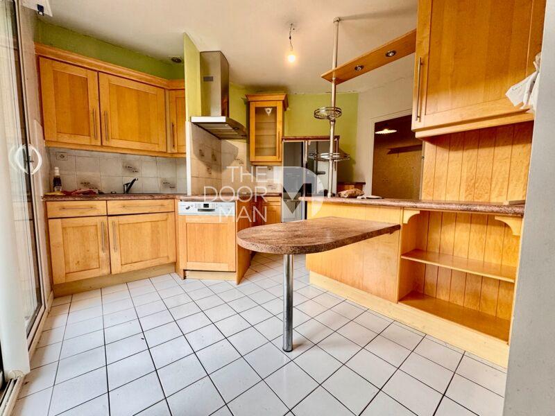 Maison - 140 m² - 6 pièces