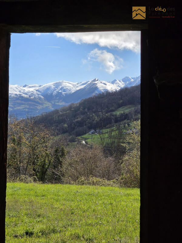 Maison ancienne - 200 m² - 2 pièces