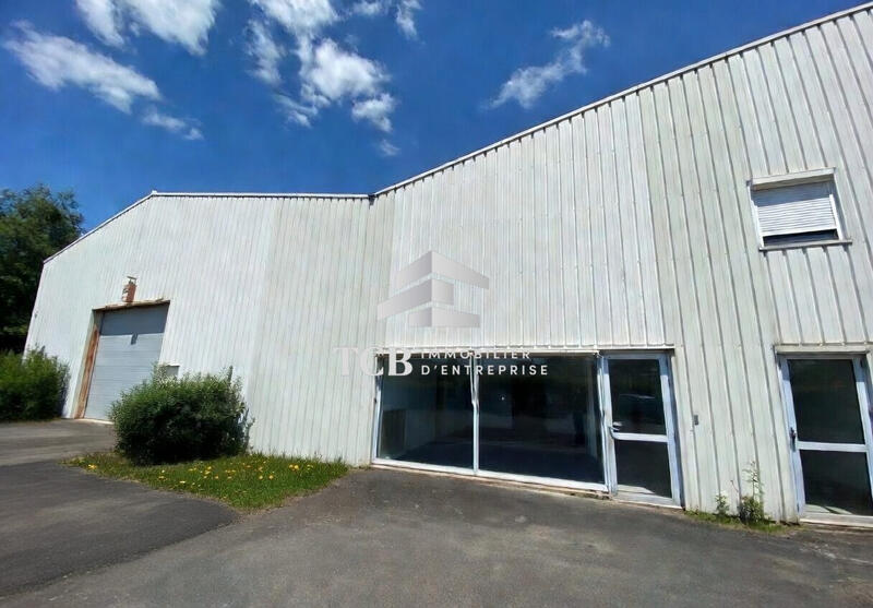 Local d'activités - 335 m²