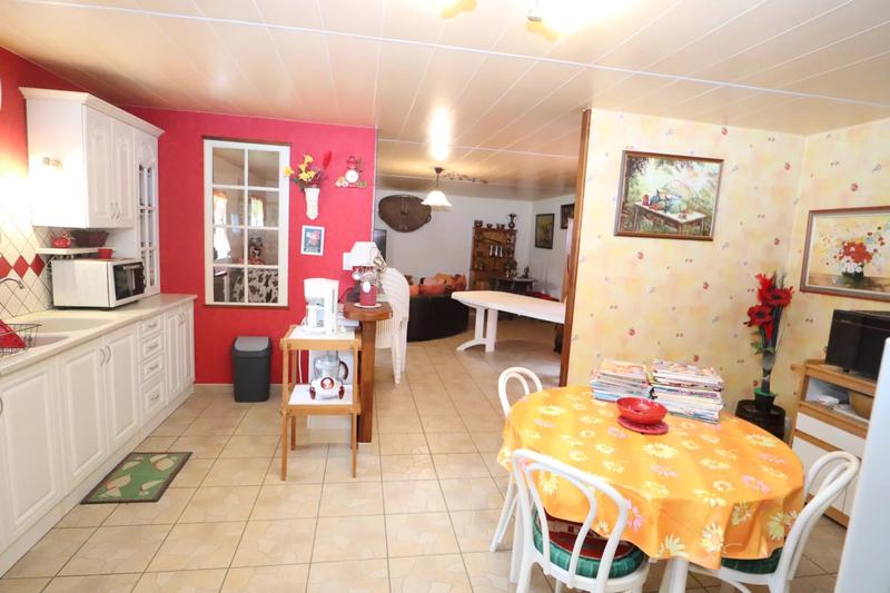 Maison - 240 m² - 12 pièces