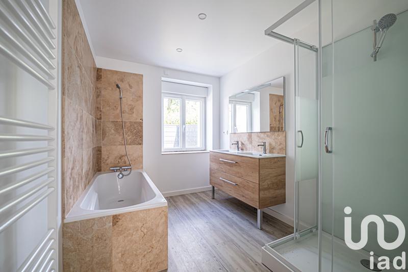 Maison - 127 m² - 6 pièces