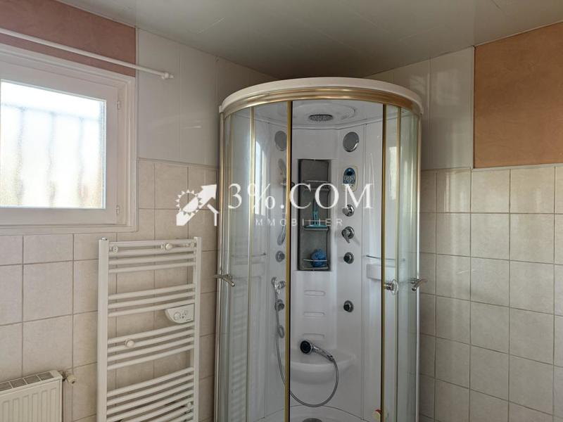 Maison - 93 m² - 4 pièces