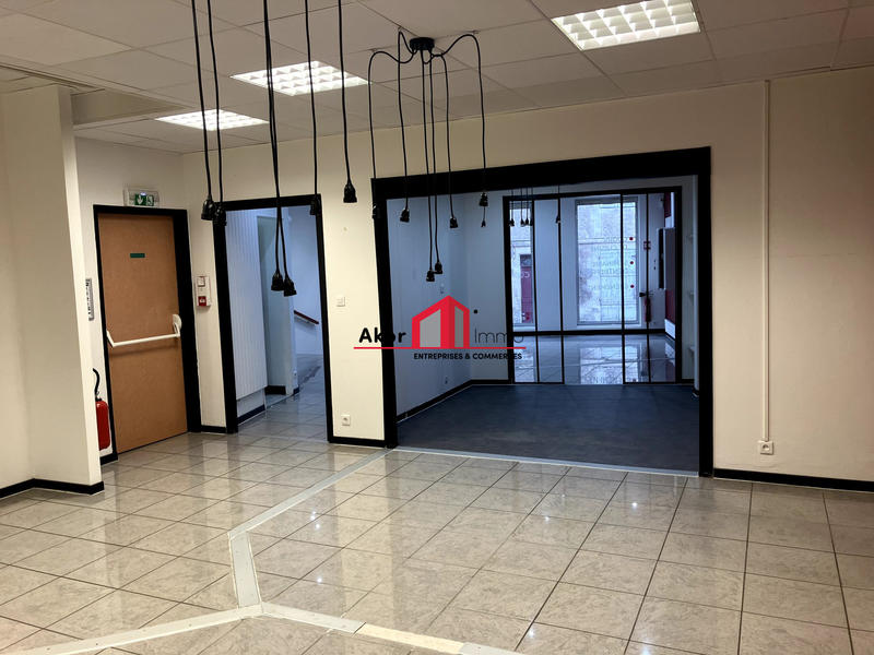 Local commercial - 105 m²