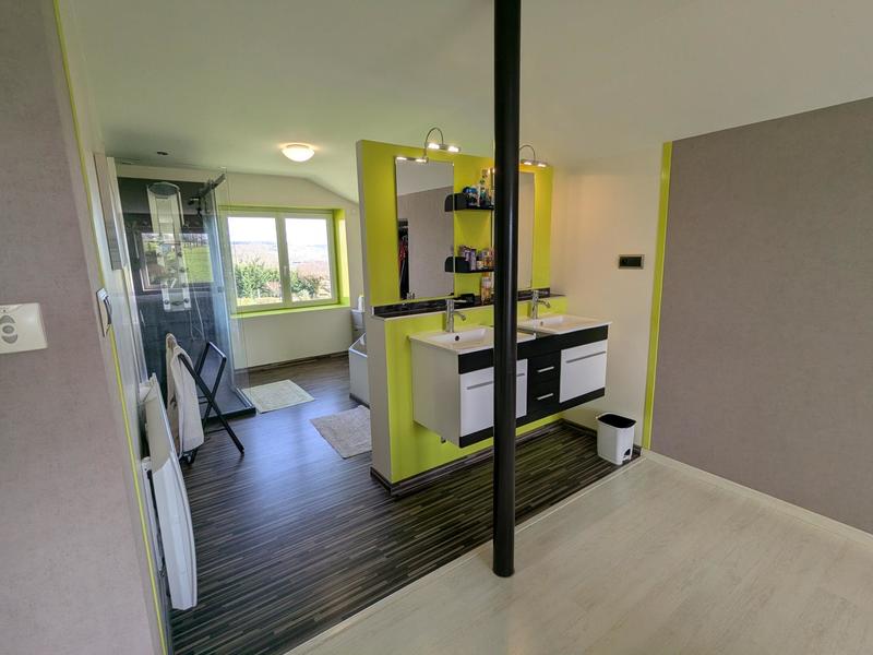 Maison - 258 m² - 6 pièces