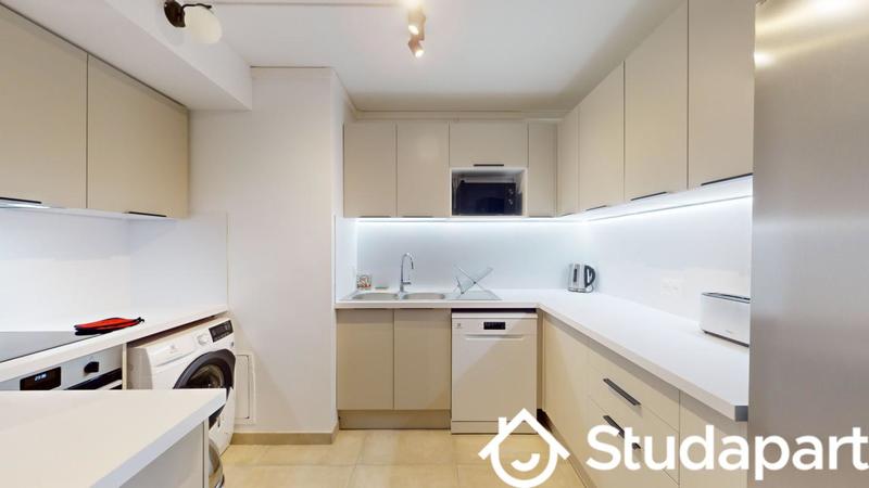 Chambre - 9 m² - 1 pièce