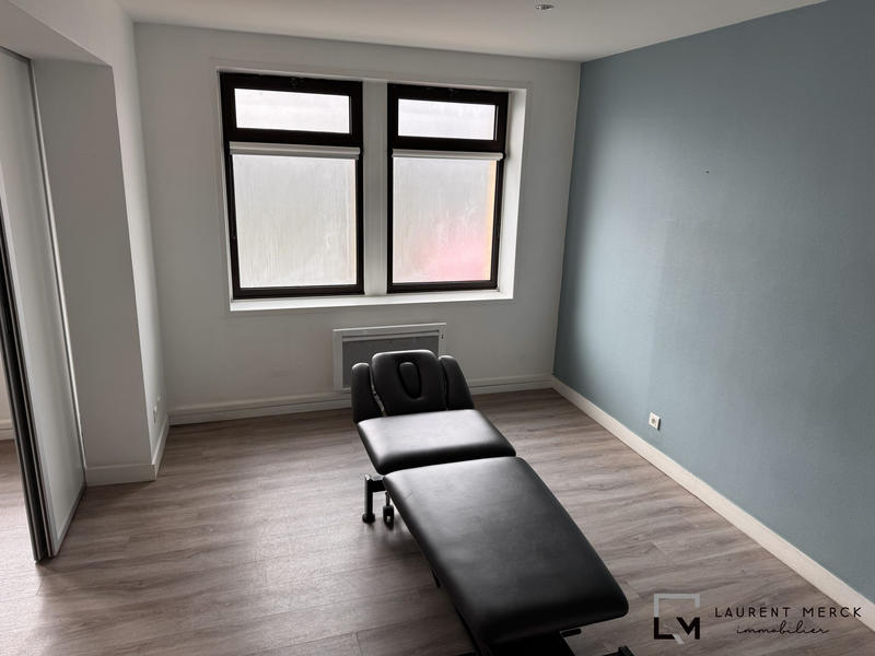 Local d'activités - 117 m²