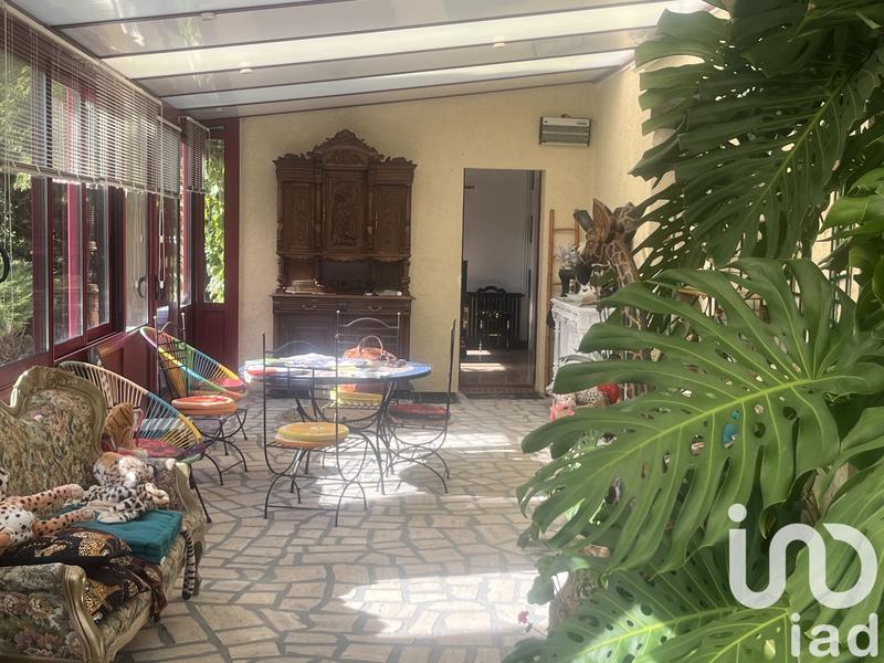 Maison - 180 m² - 8 pièces