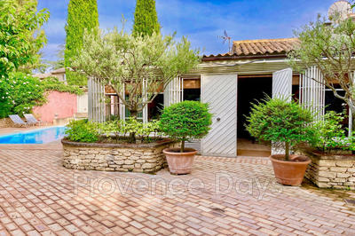 Maison de village - 400 m² - 11 pièces