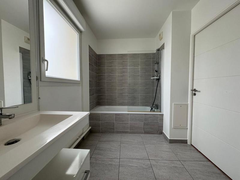 Appartement - 106 m² - 5 pièces