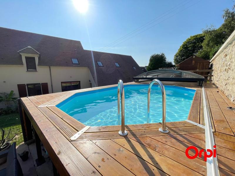 Maison - 215 m² - 8 pièces