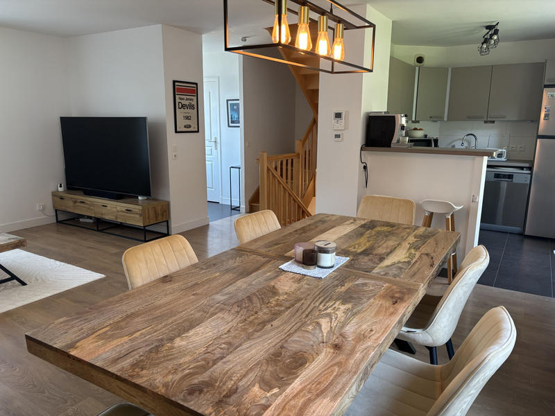 Maison - 90 m² - 4 pièces