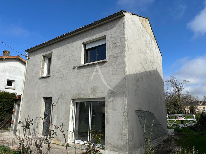Maison - 80 m² - 4 pièces