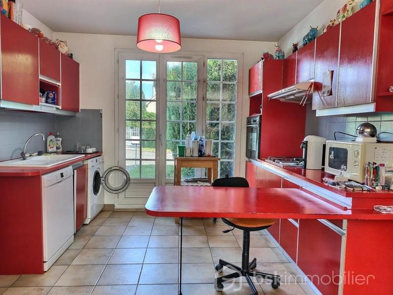 Maison traditionnelle - 141 m² - 7 pièces