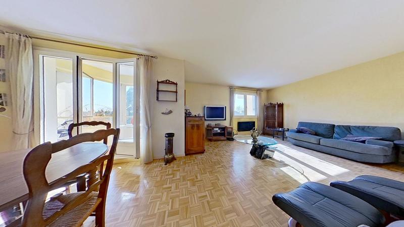 Appartement - 88 m² - 4 pièces