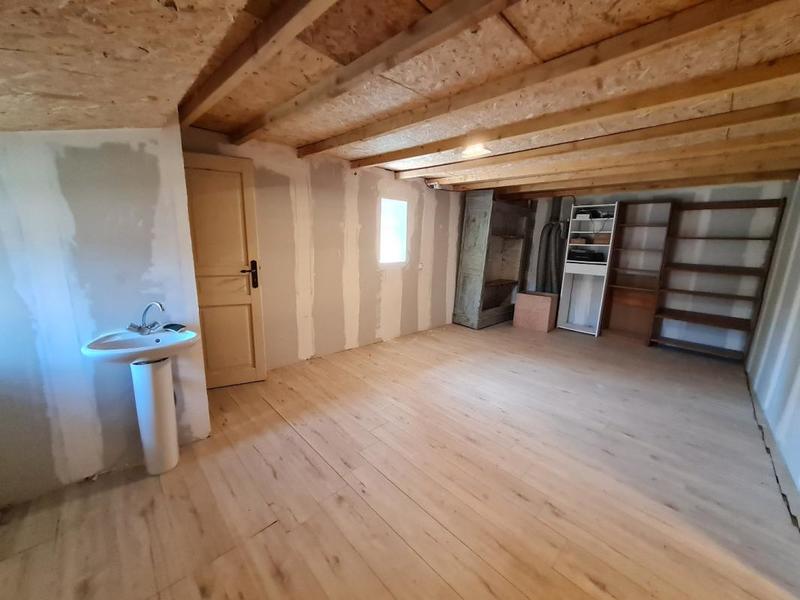 Propriété - 230 m² - 7 pièces