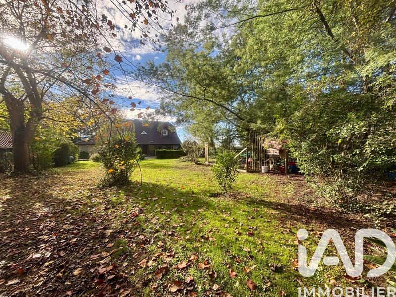 Maison - 200 m² - 8 pièces