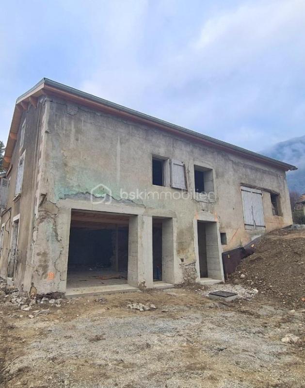 Maison ancienne - 180 m² - 7 pièces