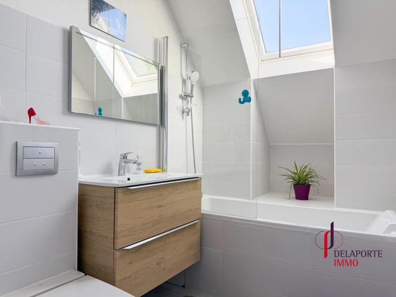 Maison - 80 m² - 5 pièces