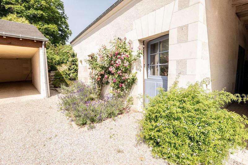 Maison - 240 m² - 8 pièces