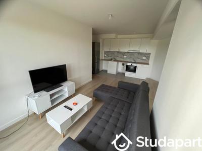 Chambre - 13 m² - 1 pièce