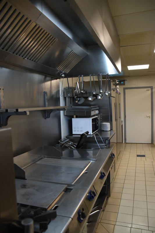 Fonds de commerce - Magasins - 180 m²