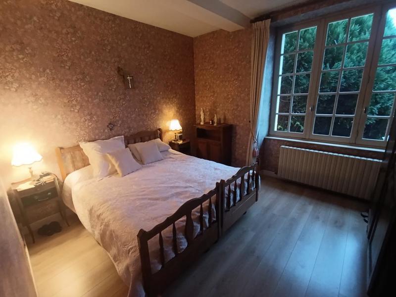 Maison - 151 m² - 8 pièces