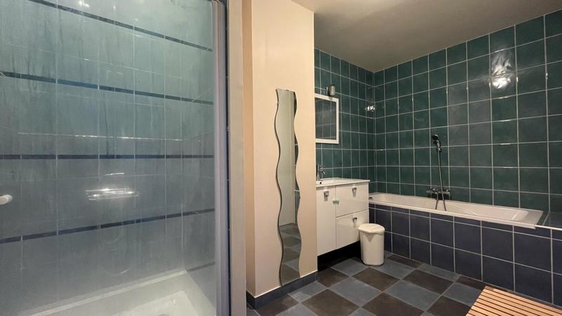 Duplex - 215 m² - 8 pièces