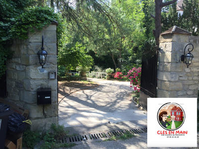 Appartement - 600 m² - 20 pièces