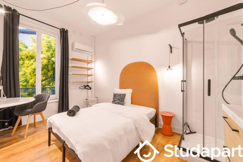 Chambre - 10 m² - 1 pièce