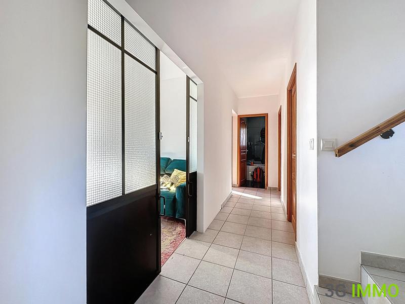 Maison - 230 m² - 10 pièces