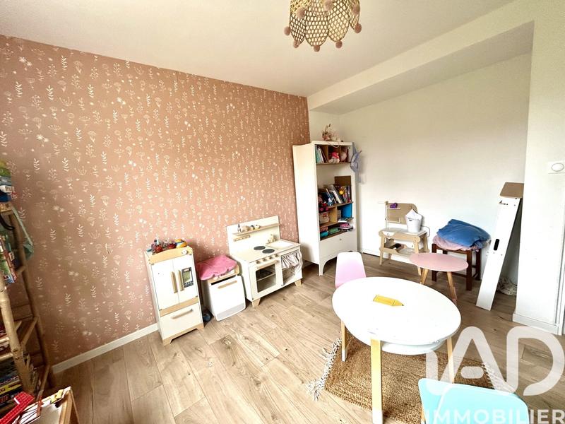 Maison - 228 m² - 8 pièces