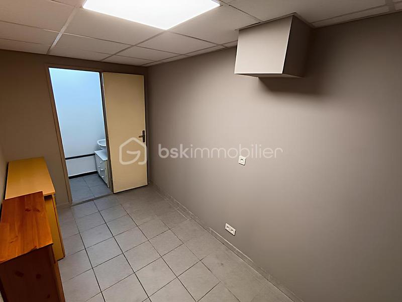 Local commercial - 71 m² - 3 pièces