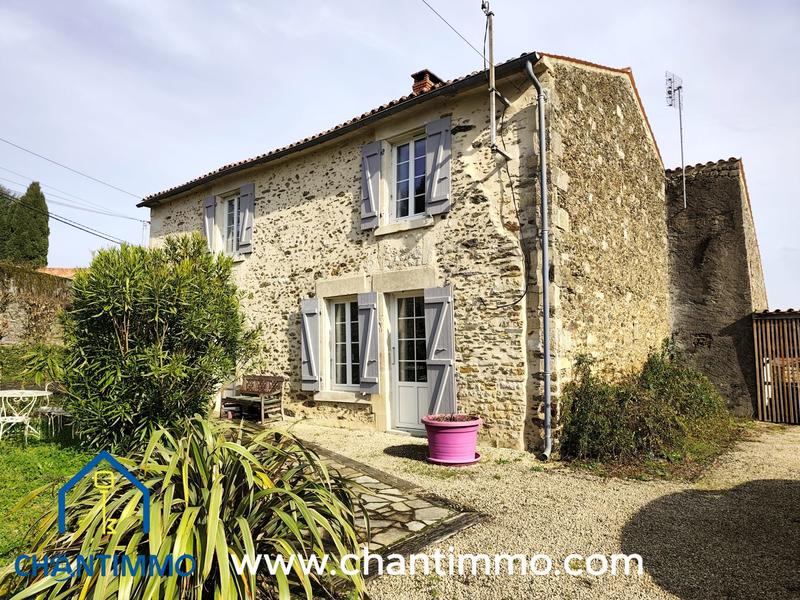 Maison ancienne - 200 m² - 7 pièces