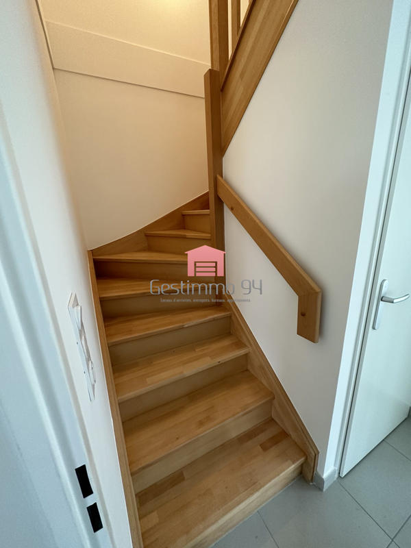 Maison contemporaine - 91 m² - 6 pièces