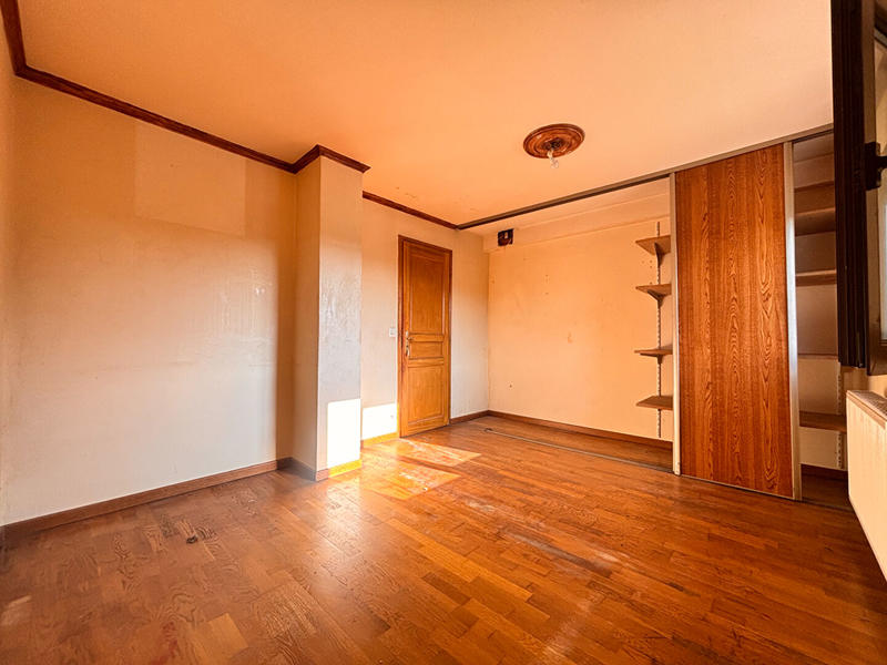 Maison - 100 m² - 6 pièces