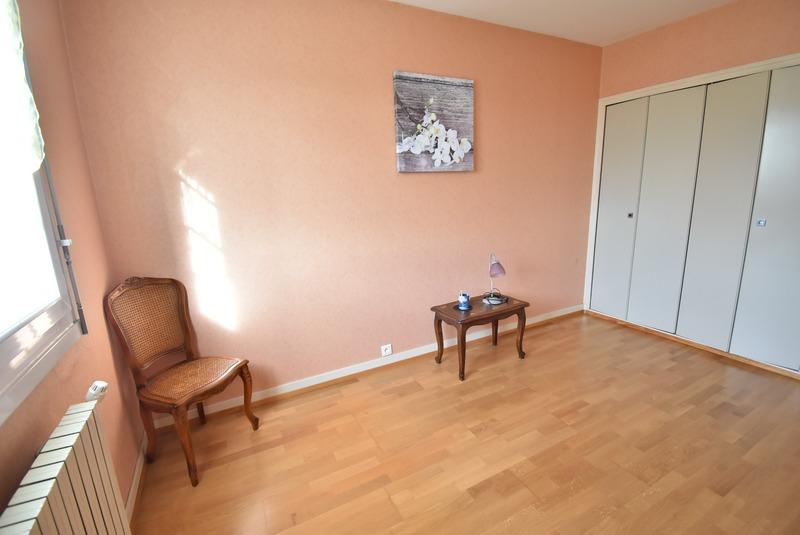 Maison - 96 m² - 6 pièces