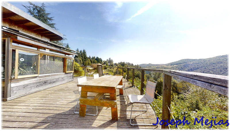 Maison - 144 m² - 7 pièces