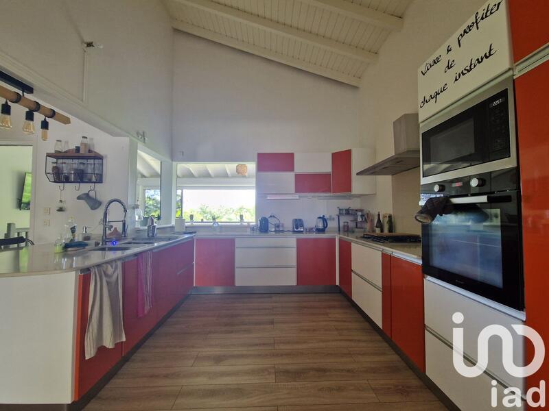 Maison - 190 m² - 7 pièces