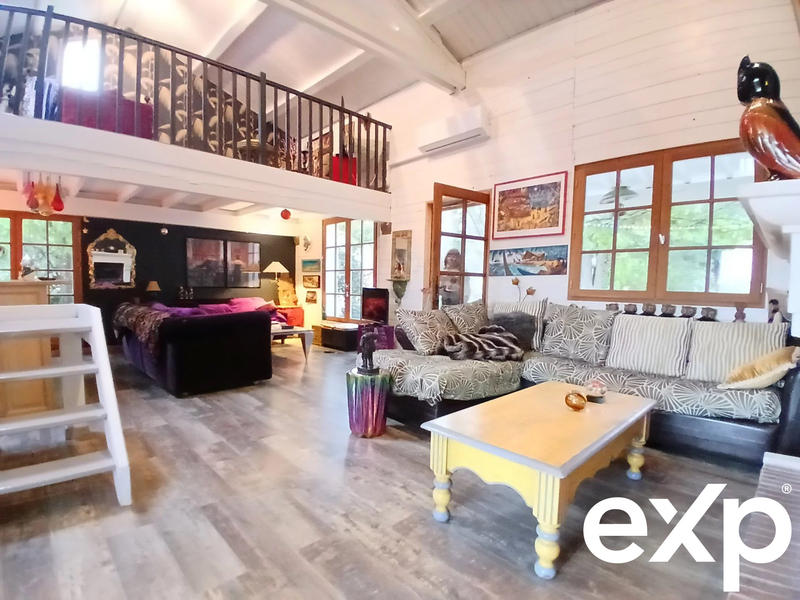 Maison - 97 m² - 5 pièces