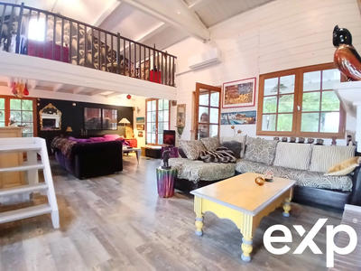 Maison - 97 m² - 5 pièces