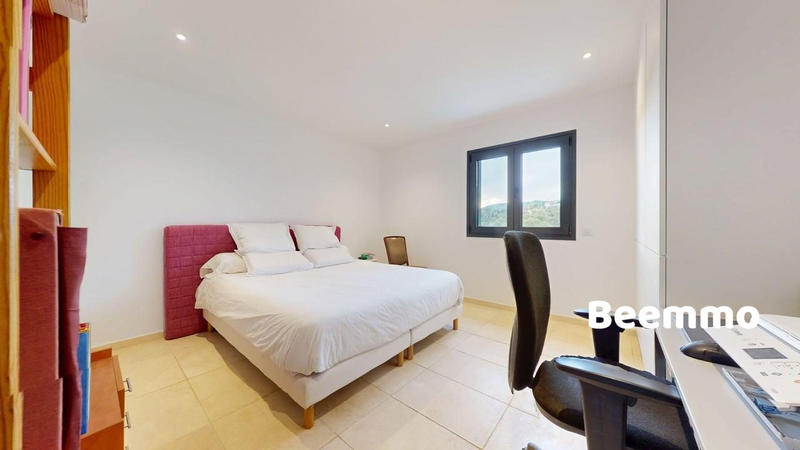 Villa - 97 m² - 4 pièces