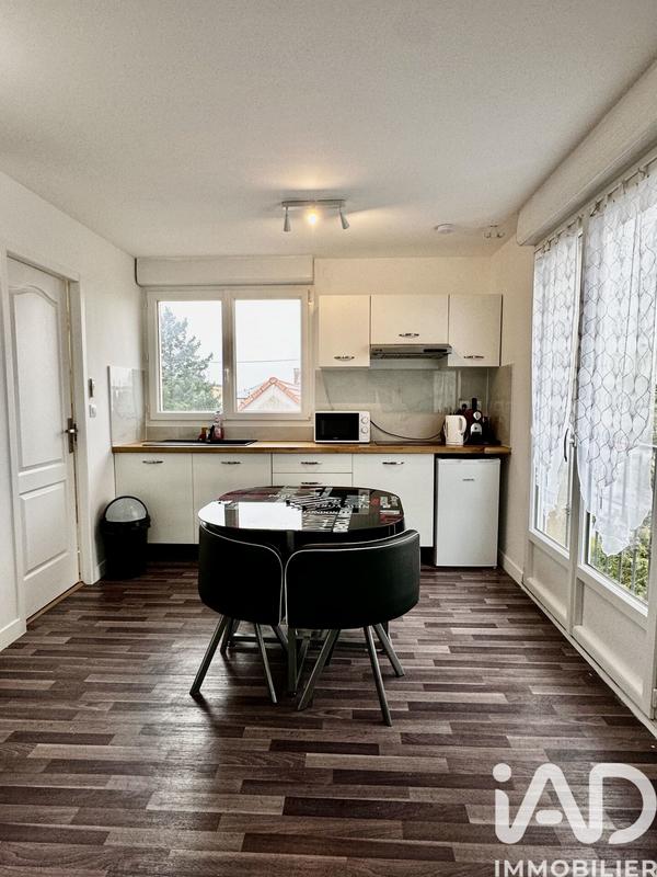 Maison - 312 m² - 13 pièces