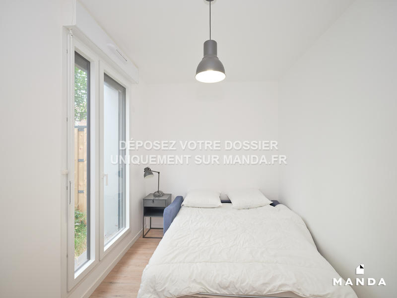 Chambre - 14 m² - 5 pièces