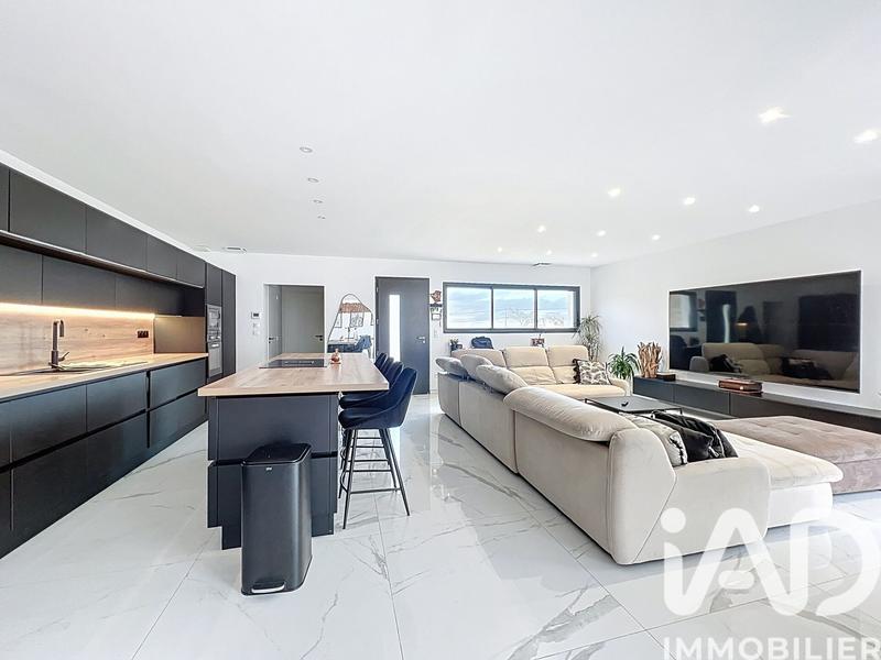 Maison - 149 m² - 6 pièces