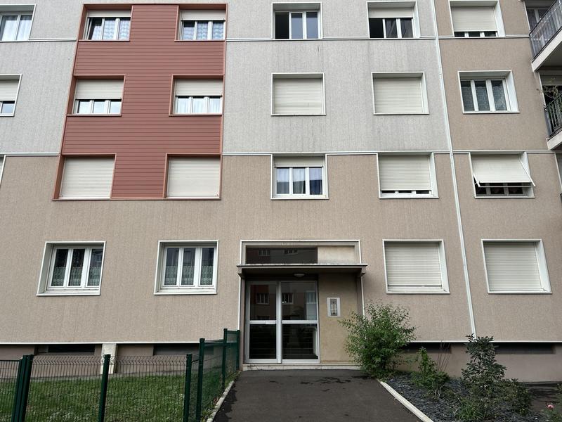 Appartement - 82 m² - 3 pièces